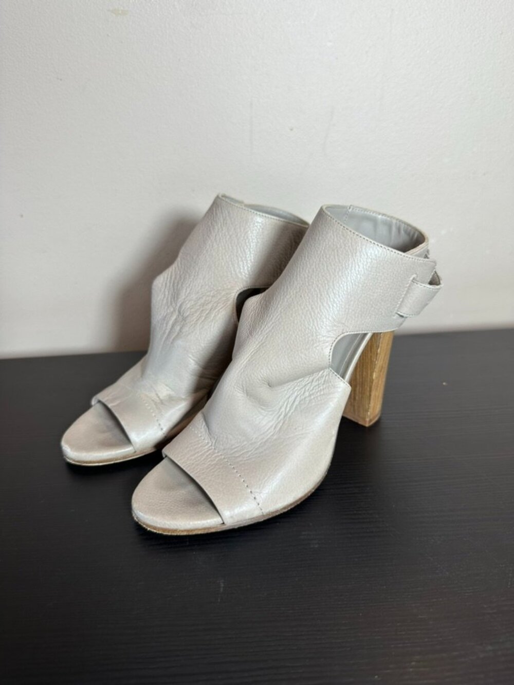 Vince Light Gray Open-Toe Block Heel Mules